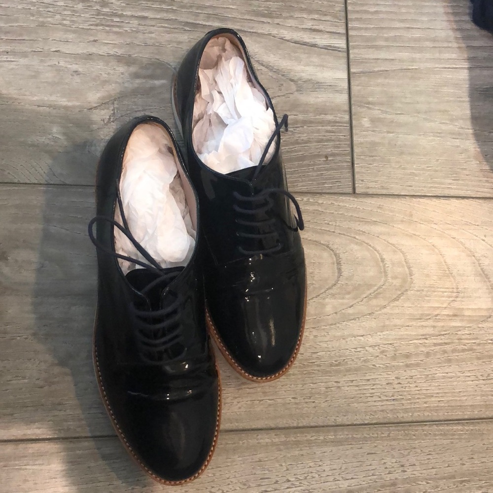 Pretty Ballerinas lace up patent leather loafers